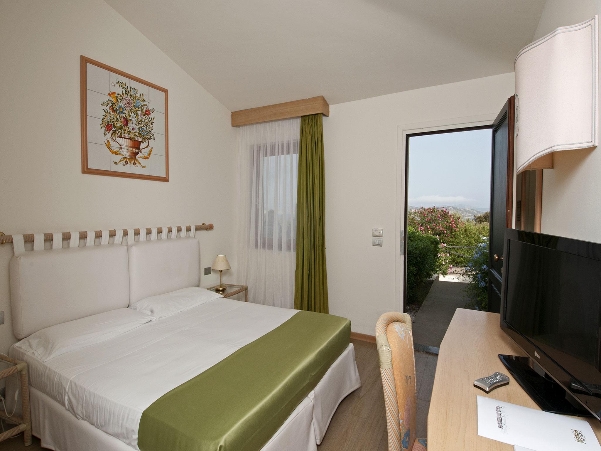 Hotel Palau Ngoại thất bức ảnh