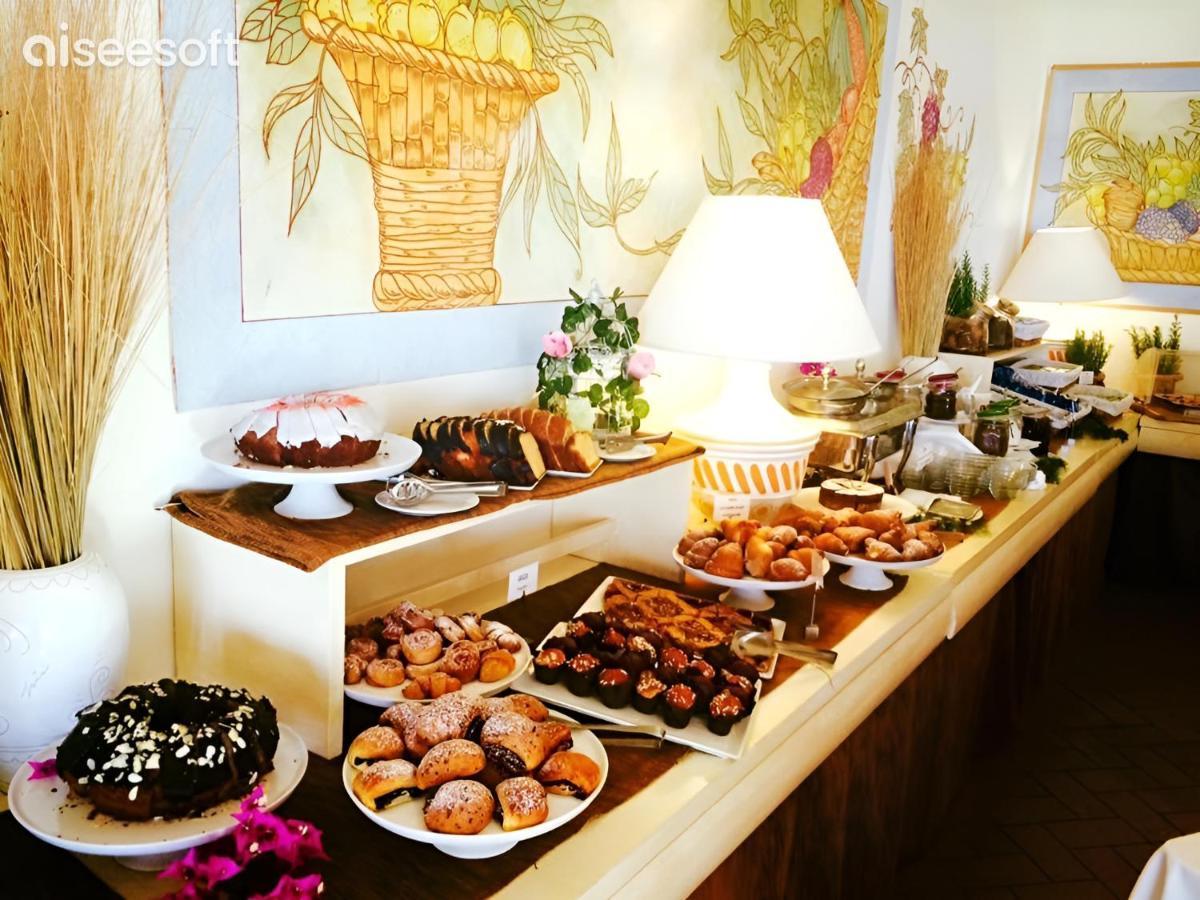 Hotel Palau Ngoại thất bức ảnh