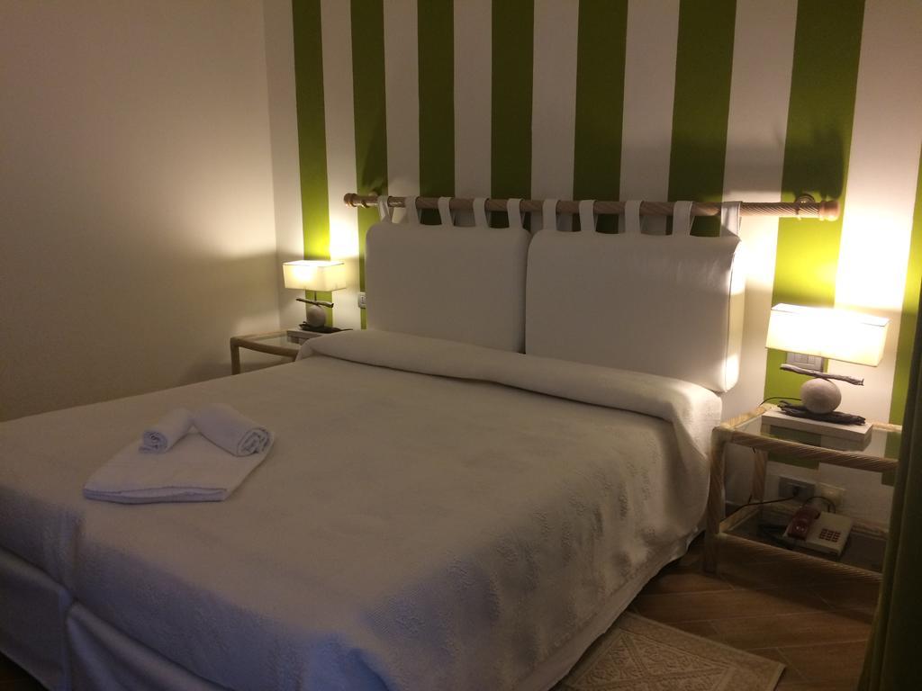 Hotel Palau Ngoại thất bức ảnh