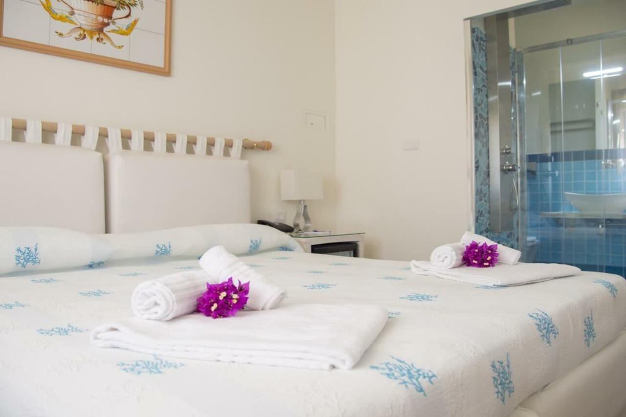 Hotel Palau Ngoại thất bức ảnh